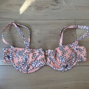 SHEIN Peach Floral Bikini Top